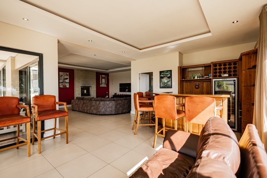 6 Bedroom Property for Sale in Baronetcy Estate Western Cape